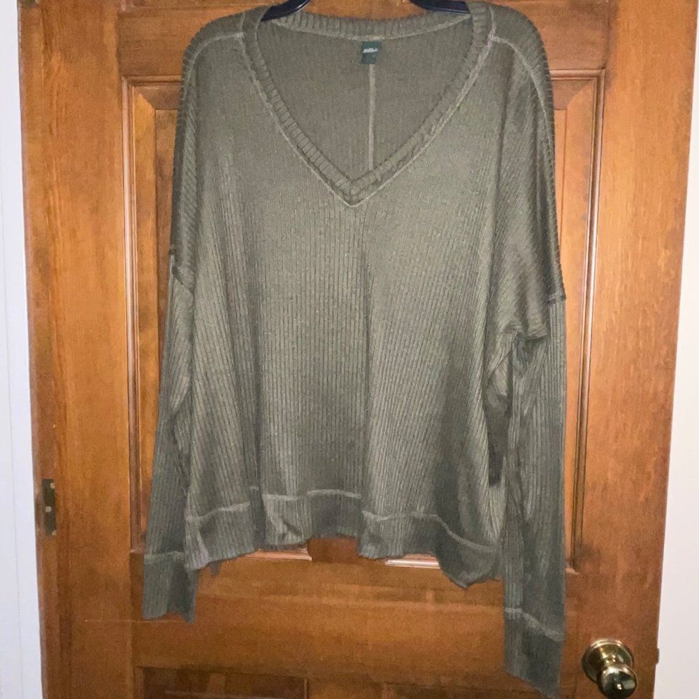 Wild Fable Oversized Olive Ribbed Long Sleeve V Neck Top BOHO Size XL+